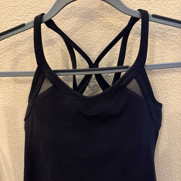 LULULEMON Women Black Criss Cross Mesh Detailing Athletic Tank Top Size 6 - Picture 2 of 7